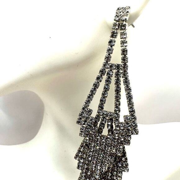 Long rhinestone triple layer statement earrings - Picture 4 of 10
